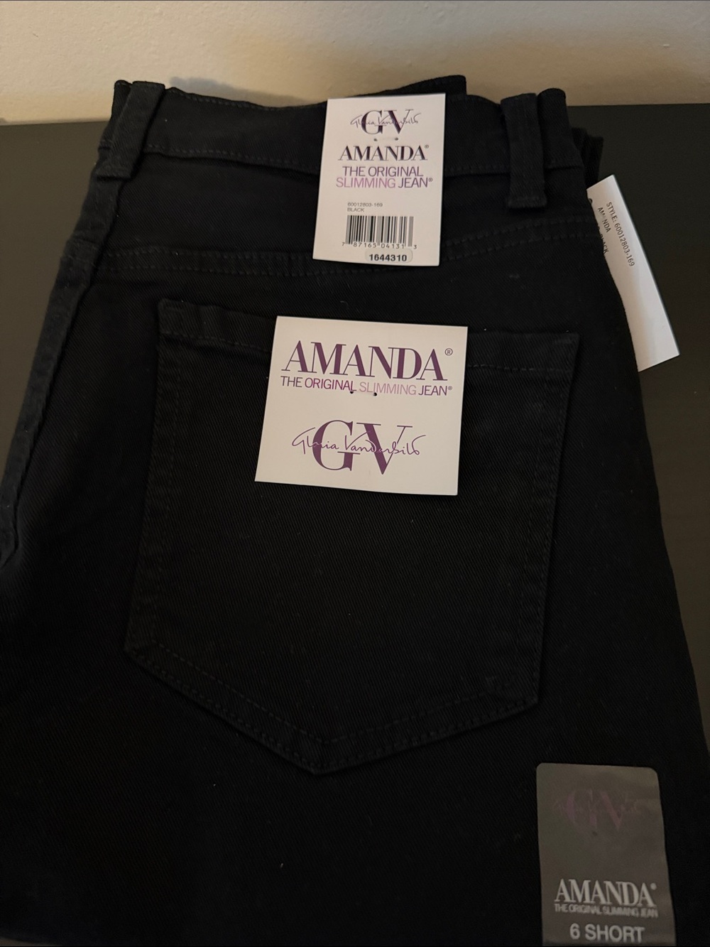 Gloria Vanderbilt Amanda Slimming Jeans - Black